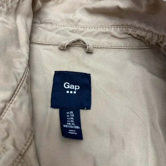 GAP Beige Utility Jacket with Pockets - Picture 2 of 5
